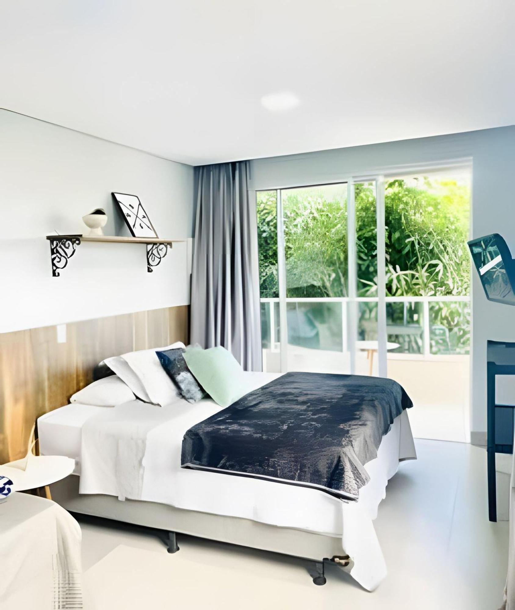 Studio Novo 200M Da Praia De Бомбиньяс Экстерьер фото