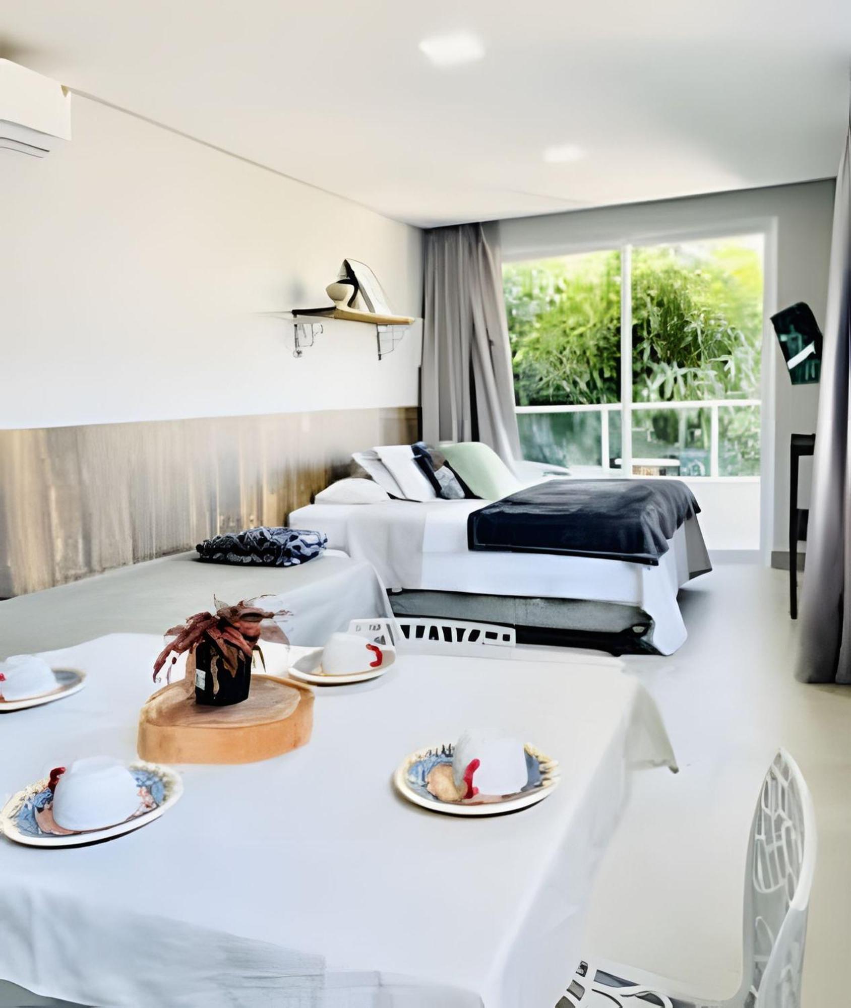Studio Novo 200M Da Praia De Бомбиньяс Экстерьер фото
